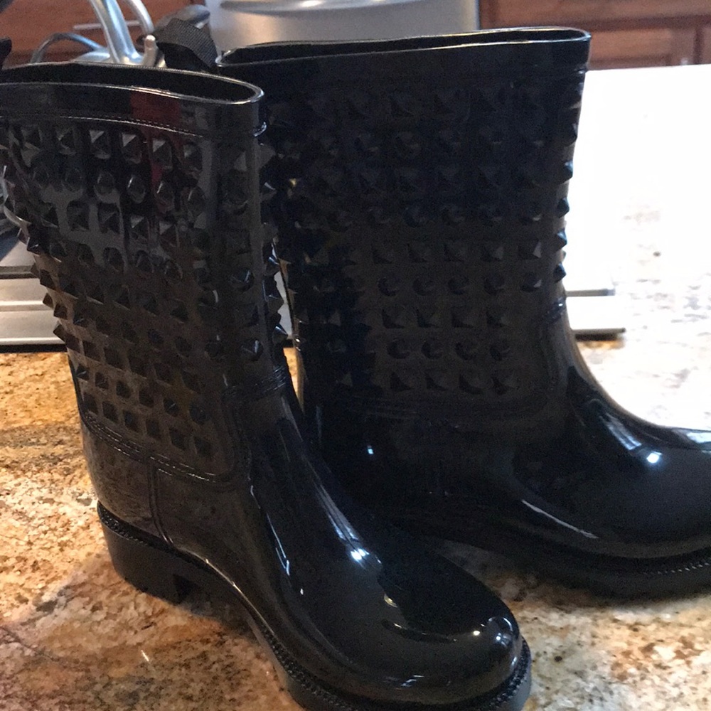 Capelli rain boots - never been worn! Size 8.
